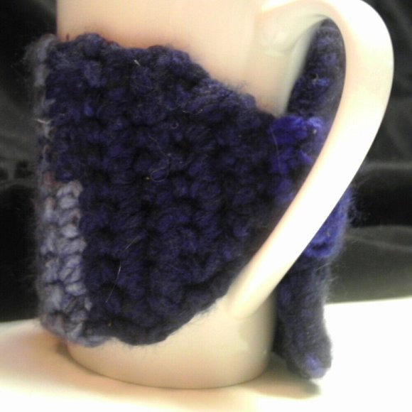 Blue Coffee Mug Cozy Keep It Hot Cover Cup Sleeve Crochet Cozi Tea Drink NWT - Picture 5 of 7